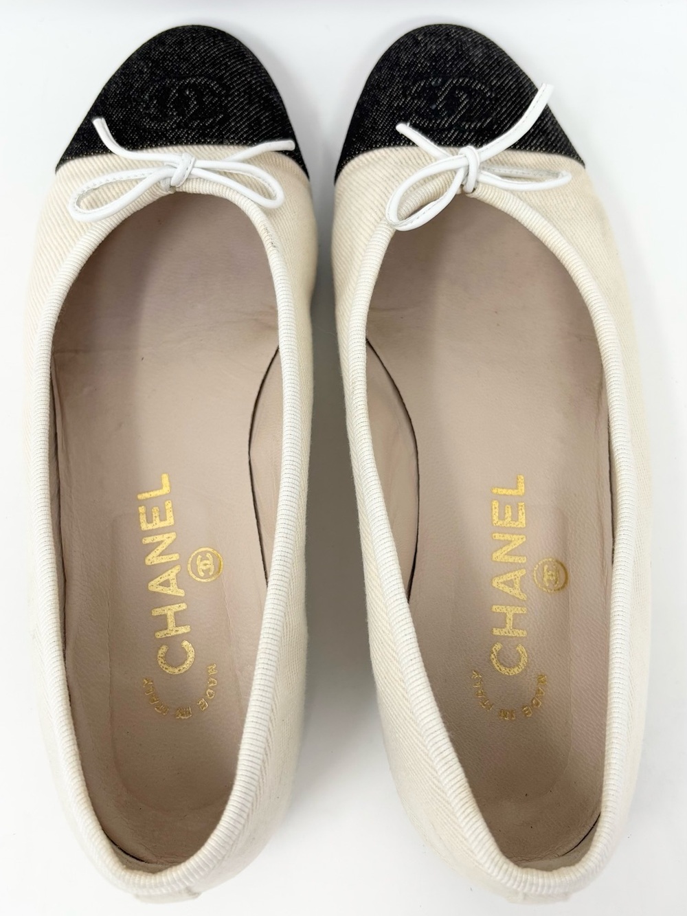 CHANEL Two Tone Ballet Flats Ivory Black Denim Cap Toe size 37 6-6.5 - Picture 9 of 15